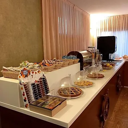 Corallo Hotel 3*